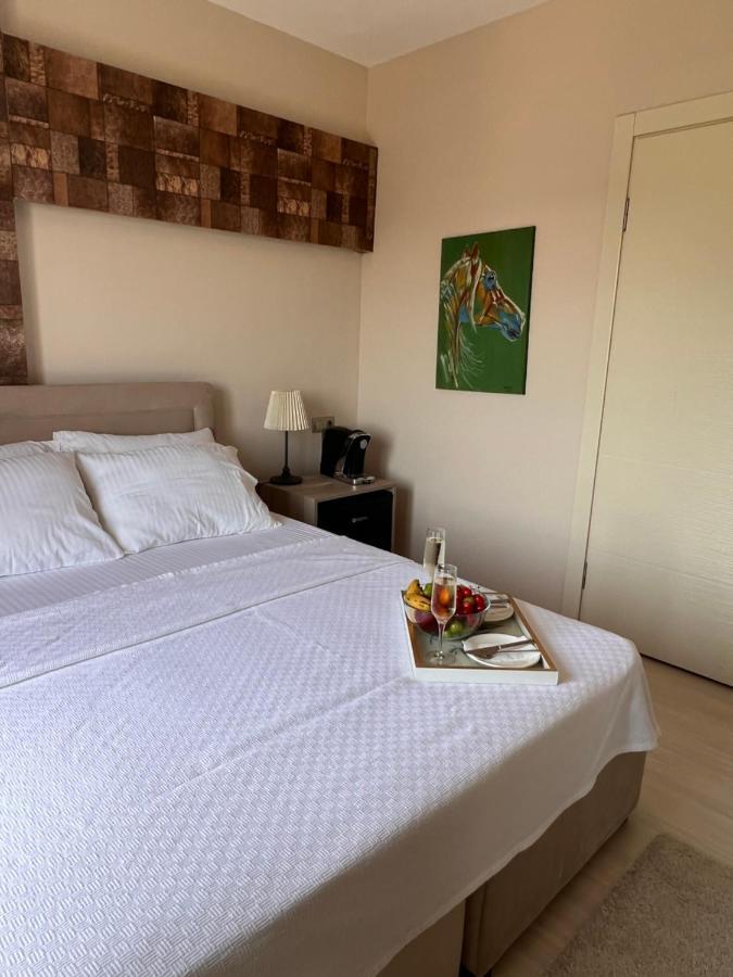B. Equine Range Hotel Narlidere Eksteriør billede